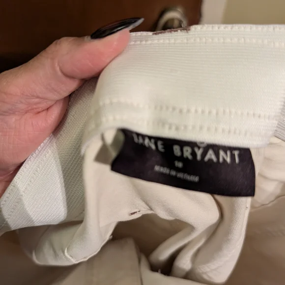 Lane Bryant Women's Straight Leg Cream Jeans - Picture 7 of 9